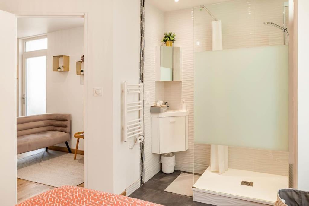 Maison Tourangelle Chic & Cosy Avec Cour トゥール エクステリア 写真